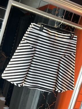 🏁 ARCHIVAL VINTAGE EXPRESS 90s/Y2K Striped Swing Mini Skirt Size 12 PRISTINE